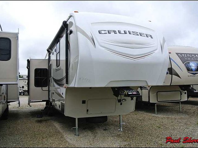 2015 CrossRoads Cruiser Photo