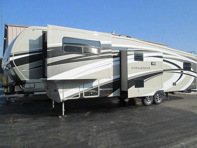 2015 CrossRoads Cruiser Photo