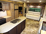 2015 CrossRoads Cruiser Aire Photo #8