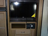 2016 CrossRoads Cruiser Aire Photo #18