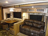 2015 CrossRoads Cruiser Aire Photo #6