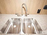 2016 CrossRoads Cruiser Aire Photo #14
