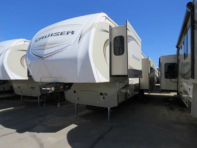 15 CrossRoads Cruiser