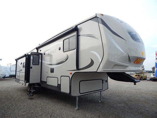 2015 CrossRoads Sunset Trail Reserve Photo