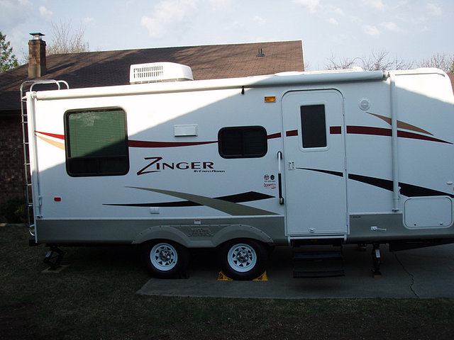 2010 CrossRoads Zinger Photo