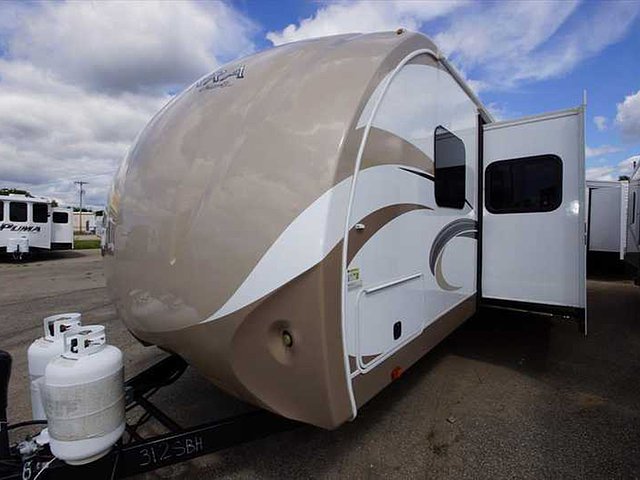 2014 Cruiser RV Enterra Photo