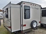 2015 Cruiser RV Fun Finder Photo #3