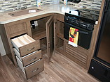 2015 Cruiser RV Fun Finder Photo #17
