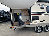 2015 Cruiser RV Fun Finder Photo #8