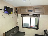 2016 Cruiser RV Fun Finder Photo #8