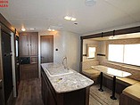 2015 Cruiser RV Radiance Photo #8