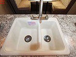 2015 Cruiser RV Radiance Photo #25