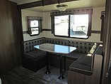 2015 Cruiser RV Radiance Photo #9