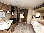 2015 Cruiser RV Radiance Photo #9