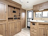 2015 Cruiser RV Radiance Photo #11