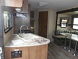 2015 Cruiser RV Radiance Photo #6