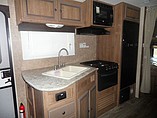 2015 Cruiser RV Radiance Photo #10