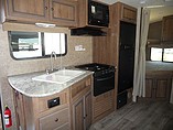 2015 Cruiser RV Radiance Photo #10