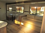 2015 Cruiser RV Radiance Photo #8