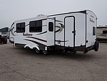 2015 Cruiser RV Radiance Photo #4