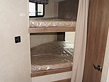 2015 Cruiser RV Radiance Photo #12