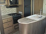 2015 Cruiser RV Radiance Photo #10