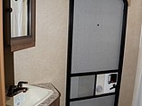 2015 Cruiser RV Radiance Photo #15