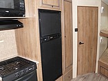 2015 Cruiser RV Radiance Photo #16