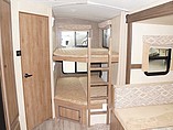 2015 Cruiser RV Radiance Photo #12