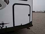 2015 Cruiser RV Radiance Photo #26