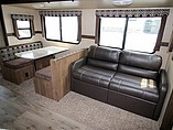 2016 Cruiser RV Radiance Photo #8