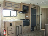 2015 Cruiser RV Radiance Photo #11