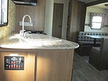 2015 Cruiser RV Radiance Photo #10