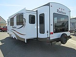 2015 Cruiser RV Radiance Photo #4