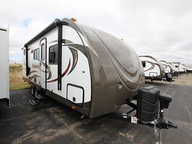 15 Cruiser RV Radiance