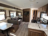 2015 Cruiser RV Radiance Photo #10