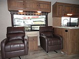 2015 Cruiser RV Radiance Photo #12