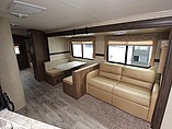2015 Cruiser RV Radiance Photo #4