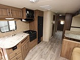 2015 Cruiser RV Radiance Photo #5