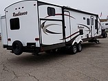 2015 Cruiser RV Radiance Photo #5