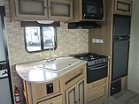 2015 Cruiser RV Radiance Photo #12