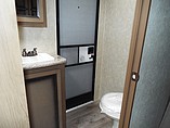 2014 Cruiser RV Radiance Photo #14