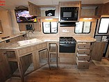 2015 Cruiser RV Radiance Photo #13