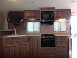 2015 Cruiser RV Radiance Photo #8