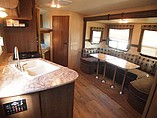 2015 Cruiser RV Radiance Photo #4