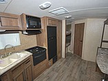 2015 Cruiser RV Radiance Photo #7