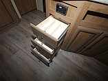 2015 Cruiser RV Radiance Photo #27