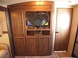 2015 Cruiser RV Radiance Photo #7
