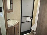 2015 Cruiser RV Radiance Photo #12