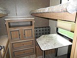 2015 Cruiser RV Radiance Photo #11